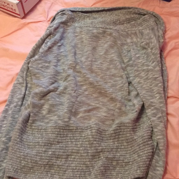 Sweater - Picture 5 of 5